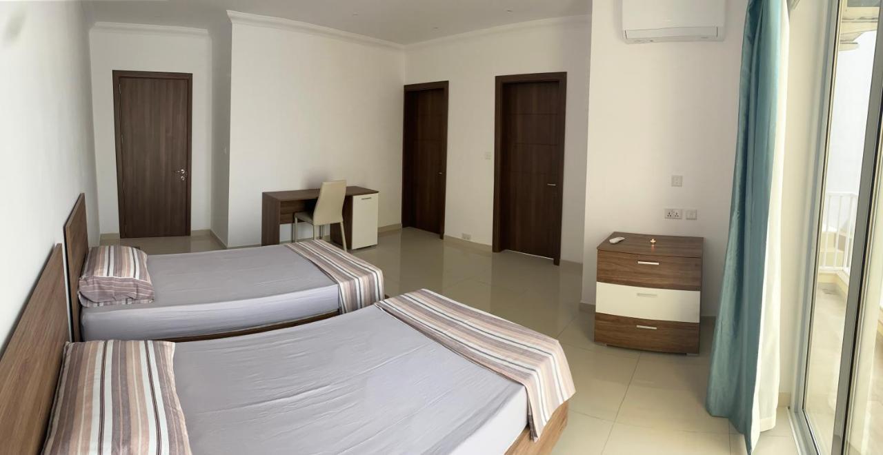 New 3 Bedroom Apartment Close To Airport Zurrieq Bagian luar foto